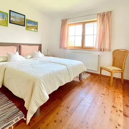 Haus Rosenheim * רמסאו אם דכשטיין